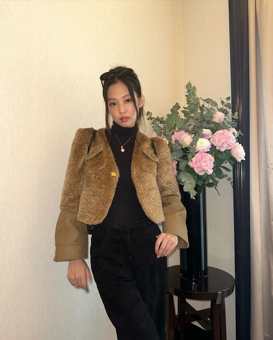 blackpinkjennie红衣服,blackpinkjennie的衣服很美