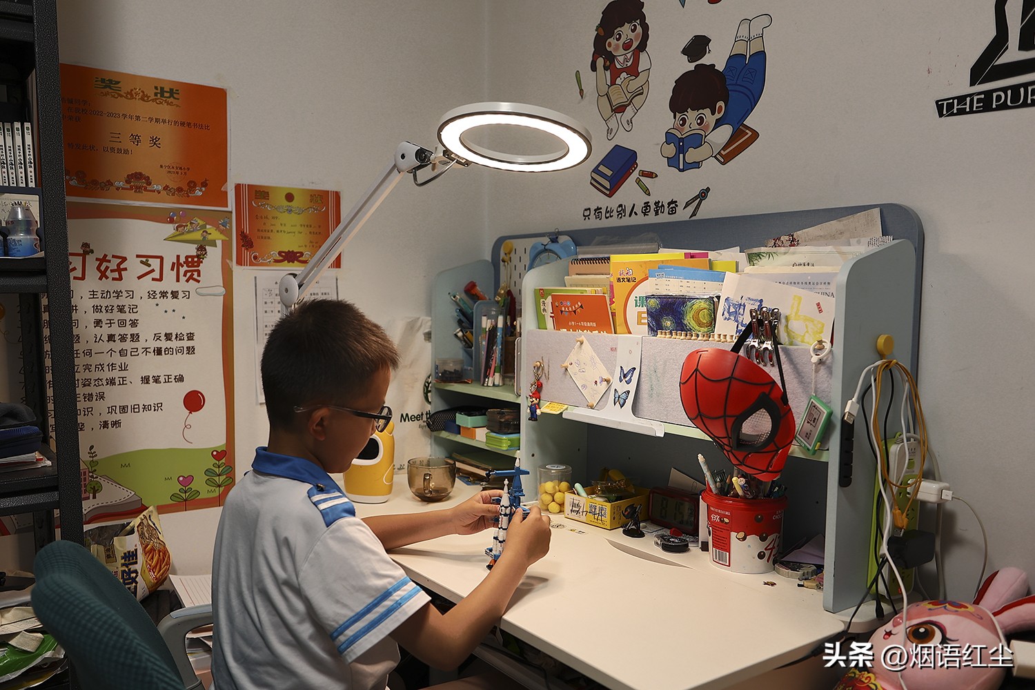 爱德华医生红光护眼台灯的作用,爱德华NIR红光护眼台灯