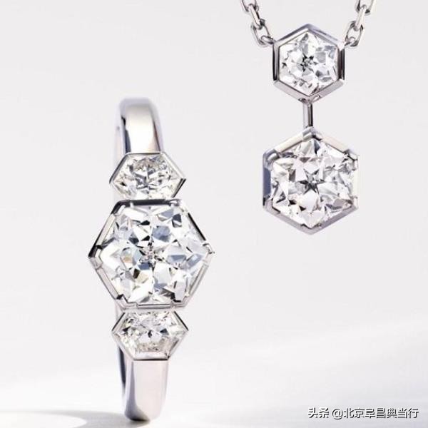 买钻戒前一定要知道这三款,哪些品牌的钻戒性价比高