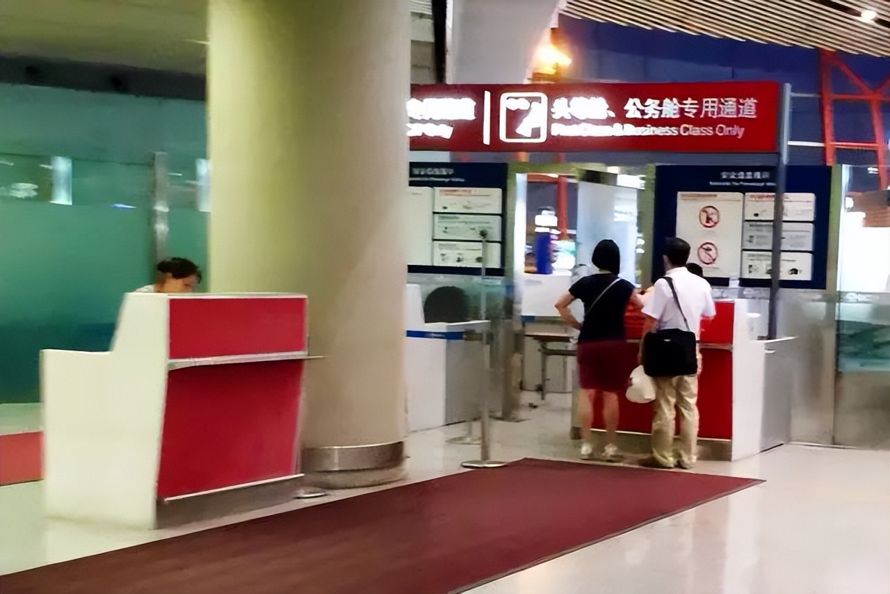 航班延误时可采取哪些补救策略,如果航班延误影响下个航班怎么办