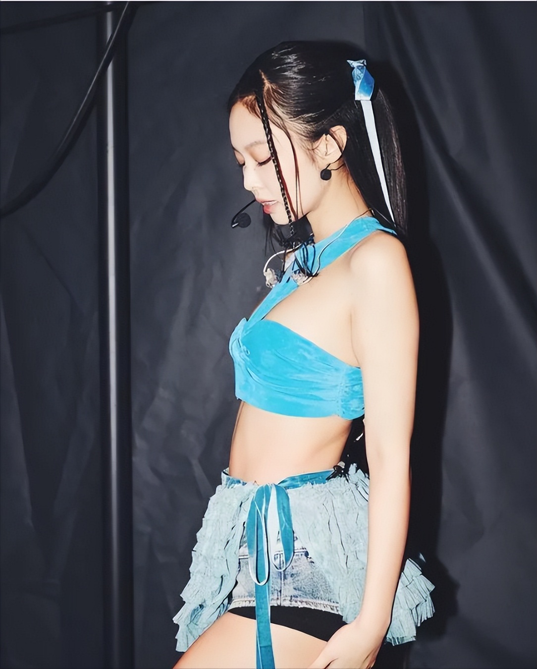 韩国女明星jennie穿衣,韩国女星jennie私服