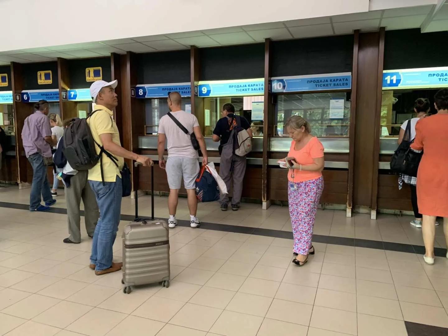 国外旅游如何提前预订住宿,旅行如何解决住宿