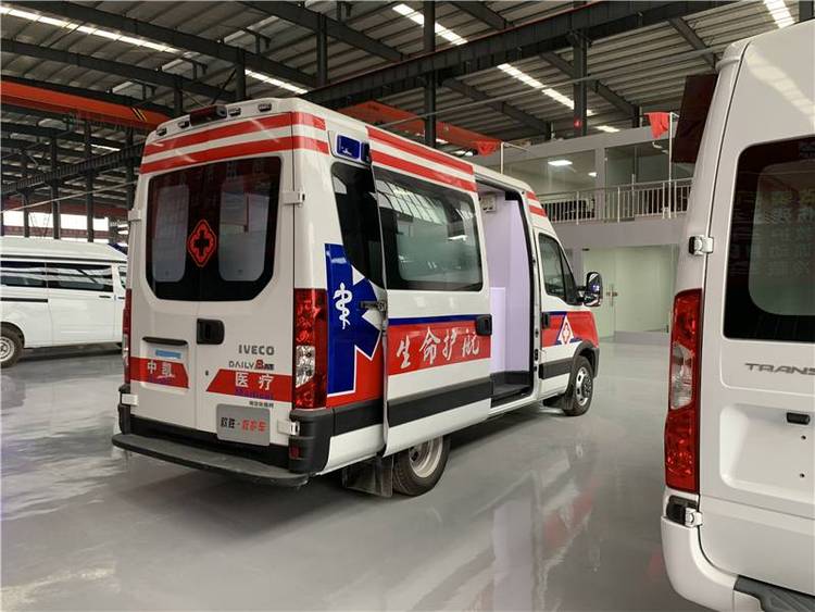 依维柯欧胜方舱救护车依维柯120救护车大型急救车配置