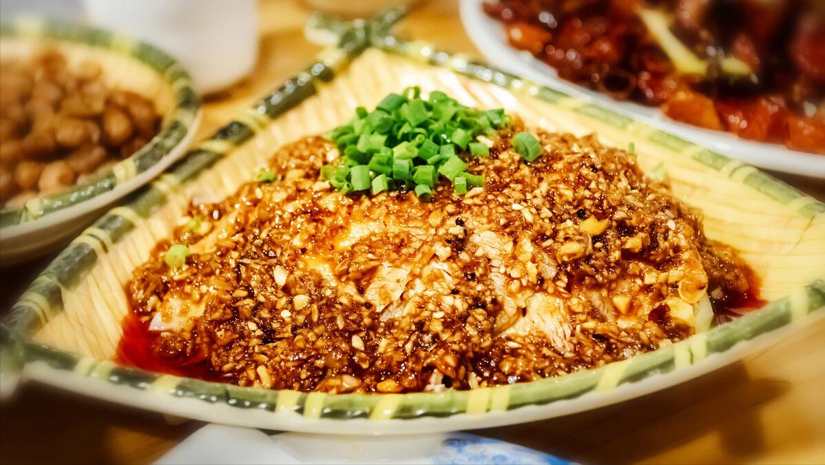 老外挑战中国四川菜,老外吃正宗四川菜