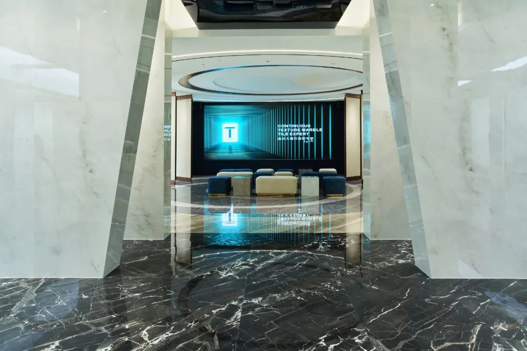 探寻“无垠石境”：透过逆势升级的展厅，读懂一个品牌