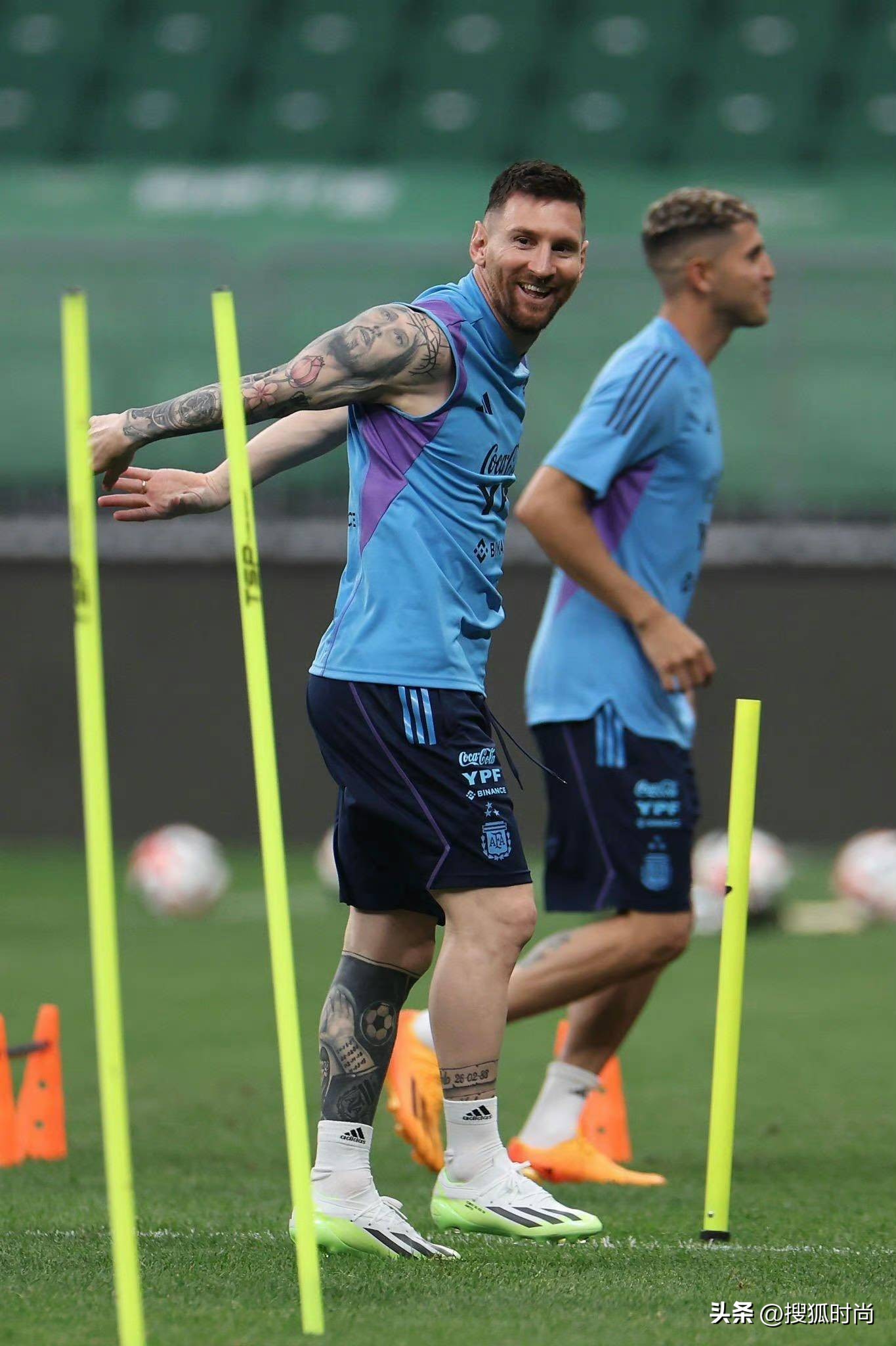 梅西来中国戴的表,梅西来北京穿搭