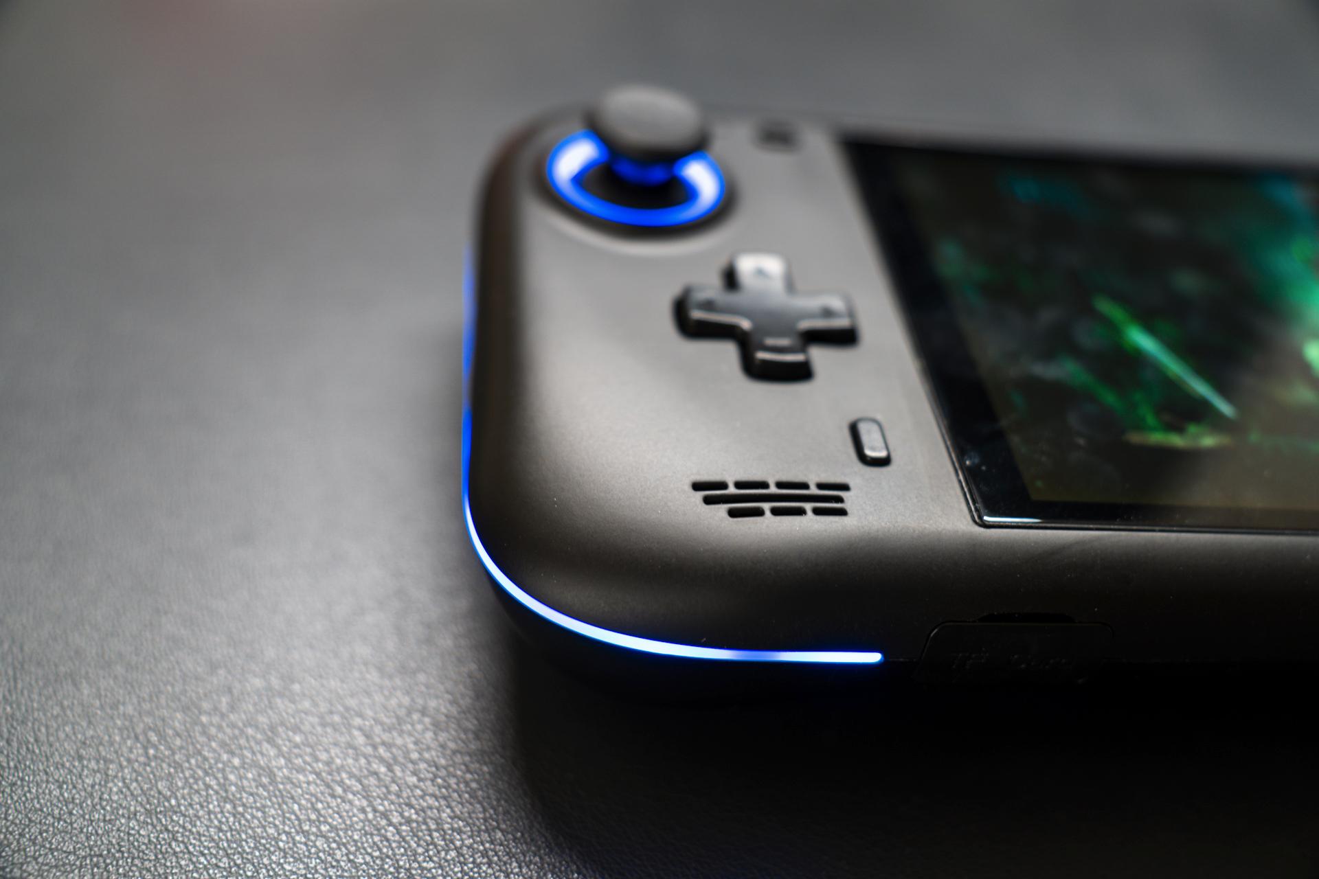 迟到的王者AYNLokiMaxWin掌机开箱与测试