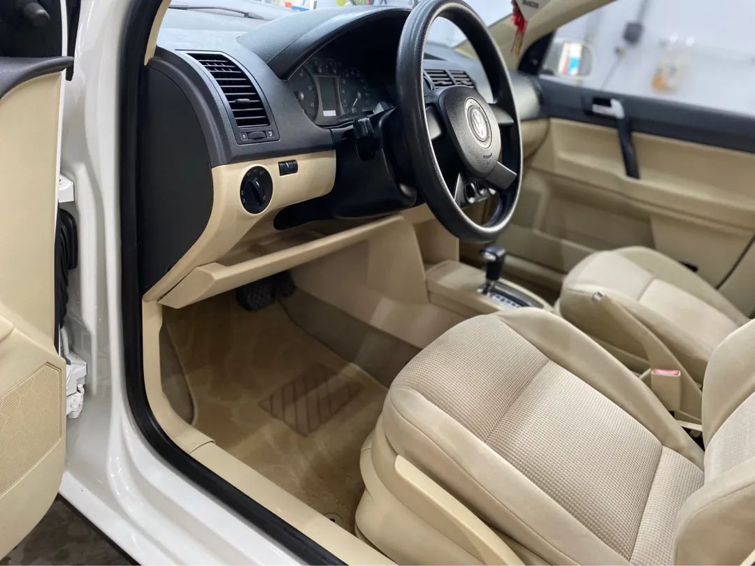 老款大众polo拆解内饰全过程,旧polo翻新视频