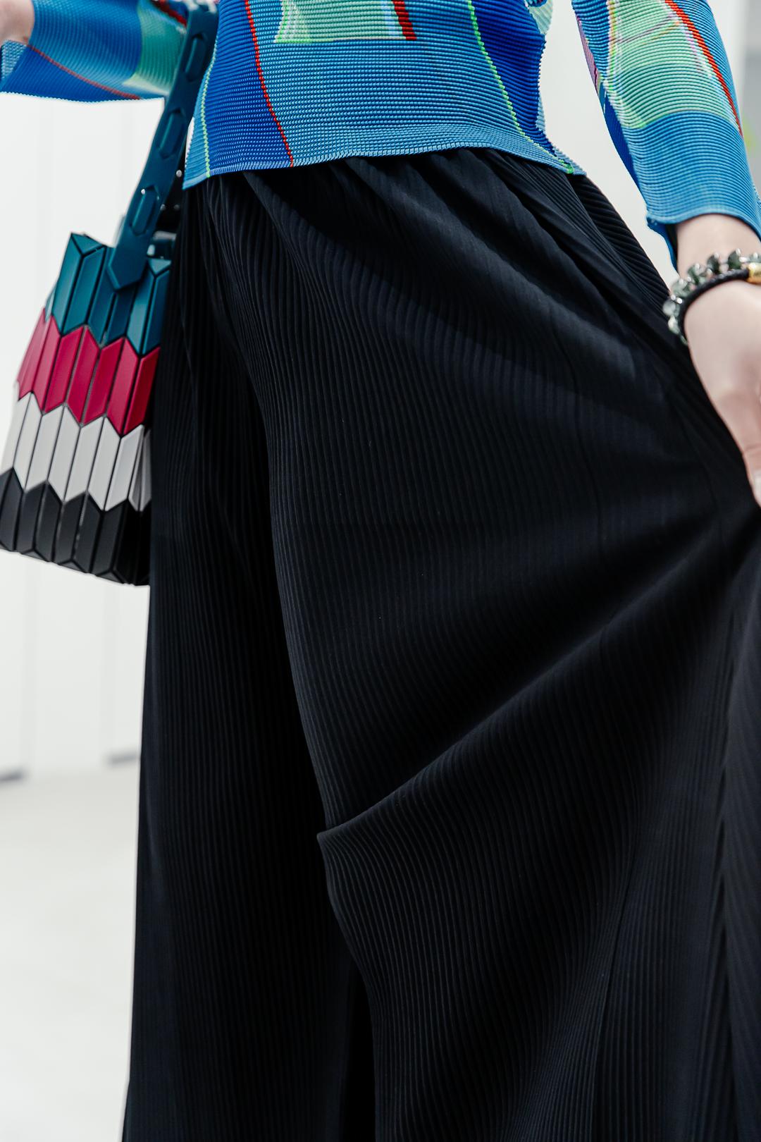 三宅一生包包香港店地址,广州有三宅一生包专柜吗