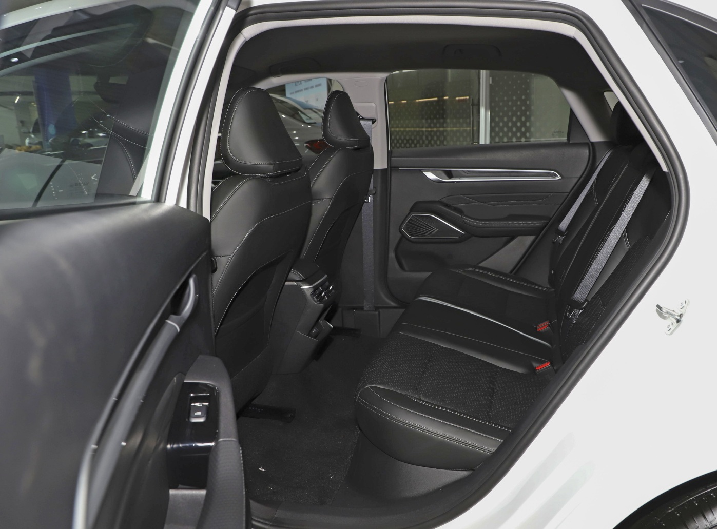 吉利帝豪1.5lcvt豪华型全款,吉利帝豪1.5lcvt精英型多少钱