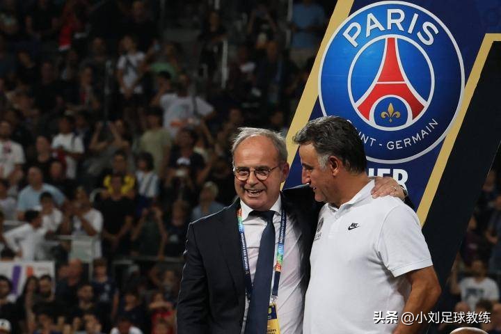 纳赛尔和姆巴佩合照,纳赛尔看姆巴佩踢球