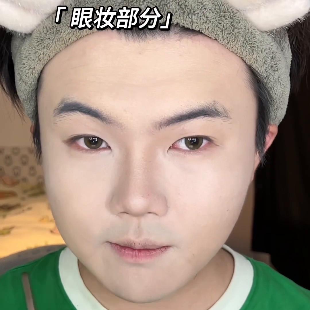 方圆脸毕业照发型怎么拍上镜,方圆脸毕业照不会化妆怎么上镜