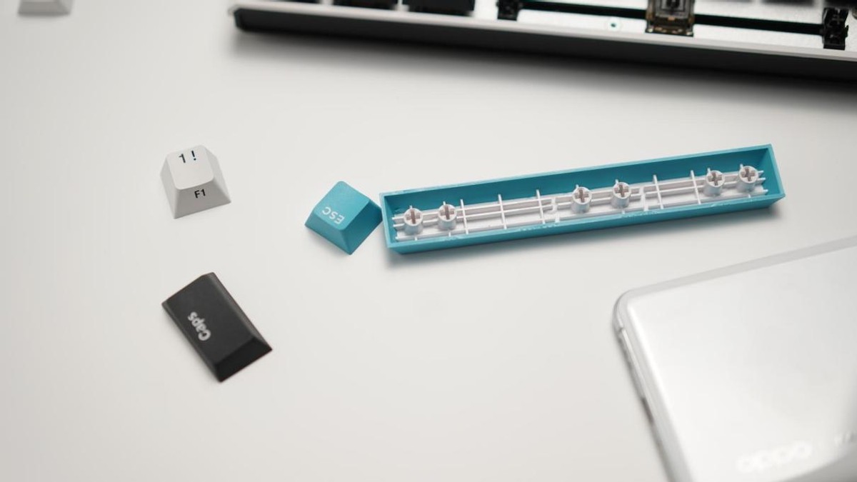 杜伽k330w深度评测,杜伽k330键盘银轴怎么样