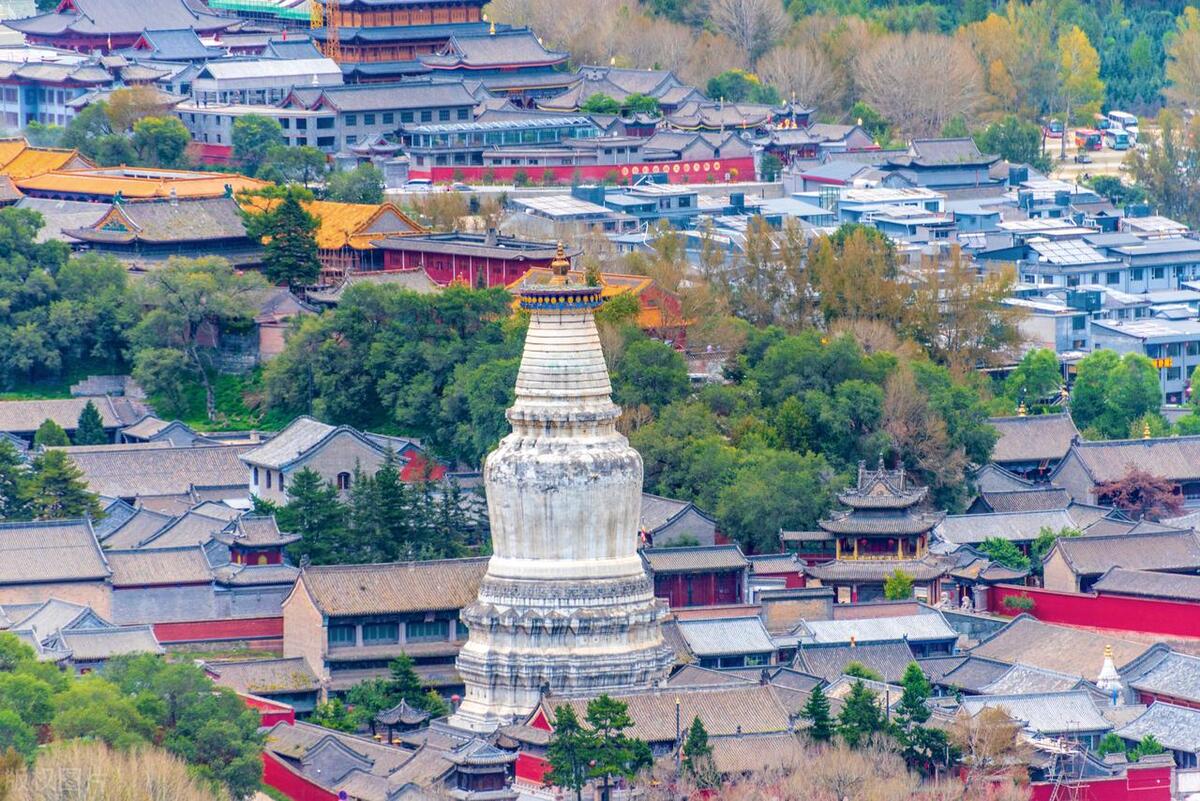 山西佛教圣地五台山珠光塔,山西省五台山四大佛教胜地之首