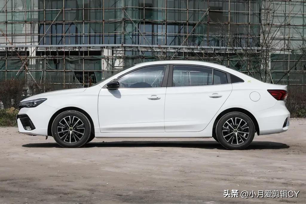 买车推荐8万左右荣威i5,10万左右性价比高的车荣威i5