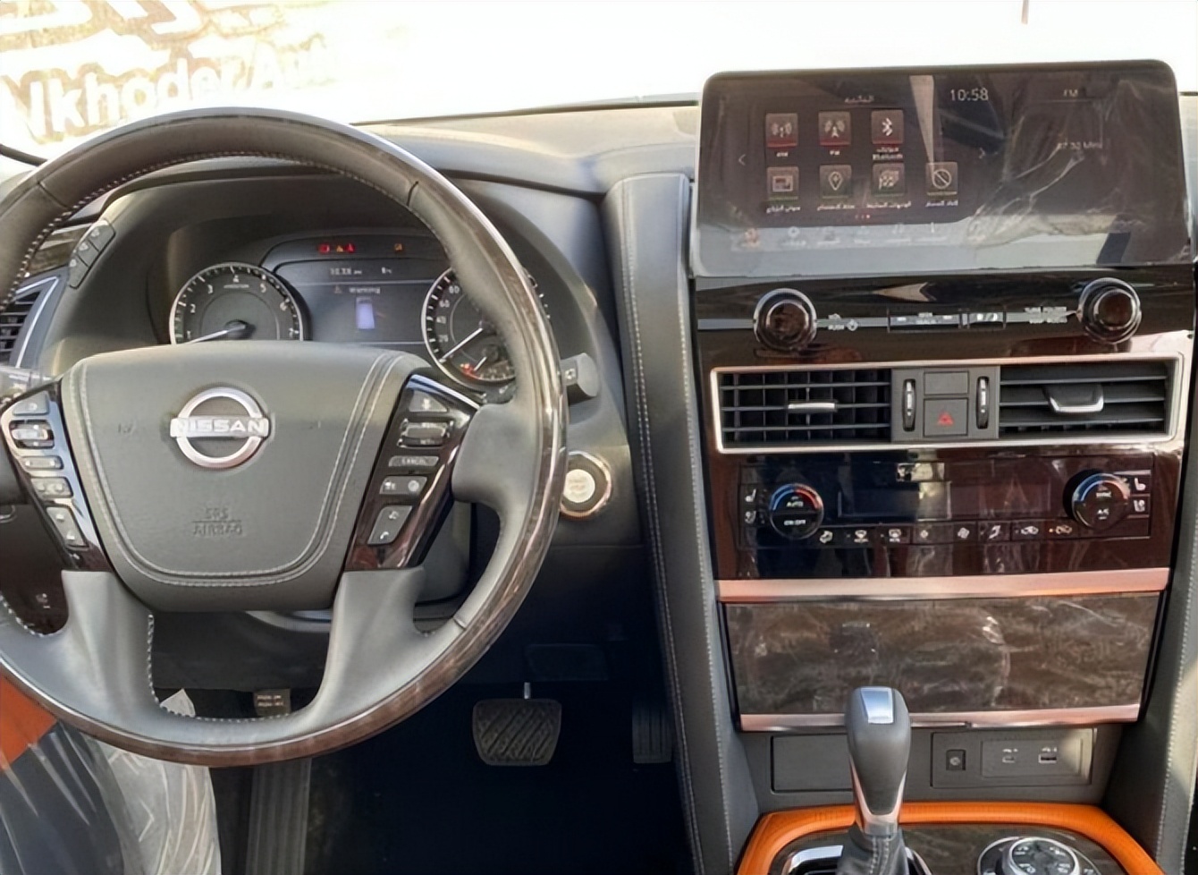 硬派全尺寸越野日产途乐,进口越野颜值王日产途乐