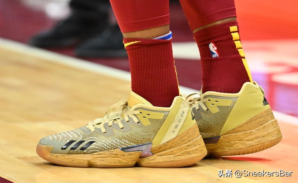 nba球星球鞋每日上脚adidas,nba球星球鞋标志大全图