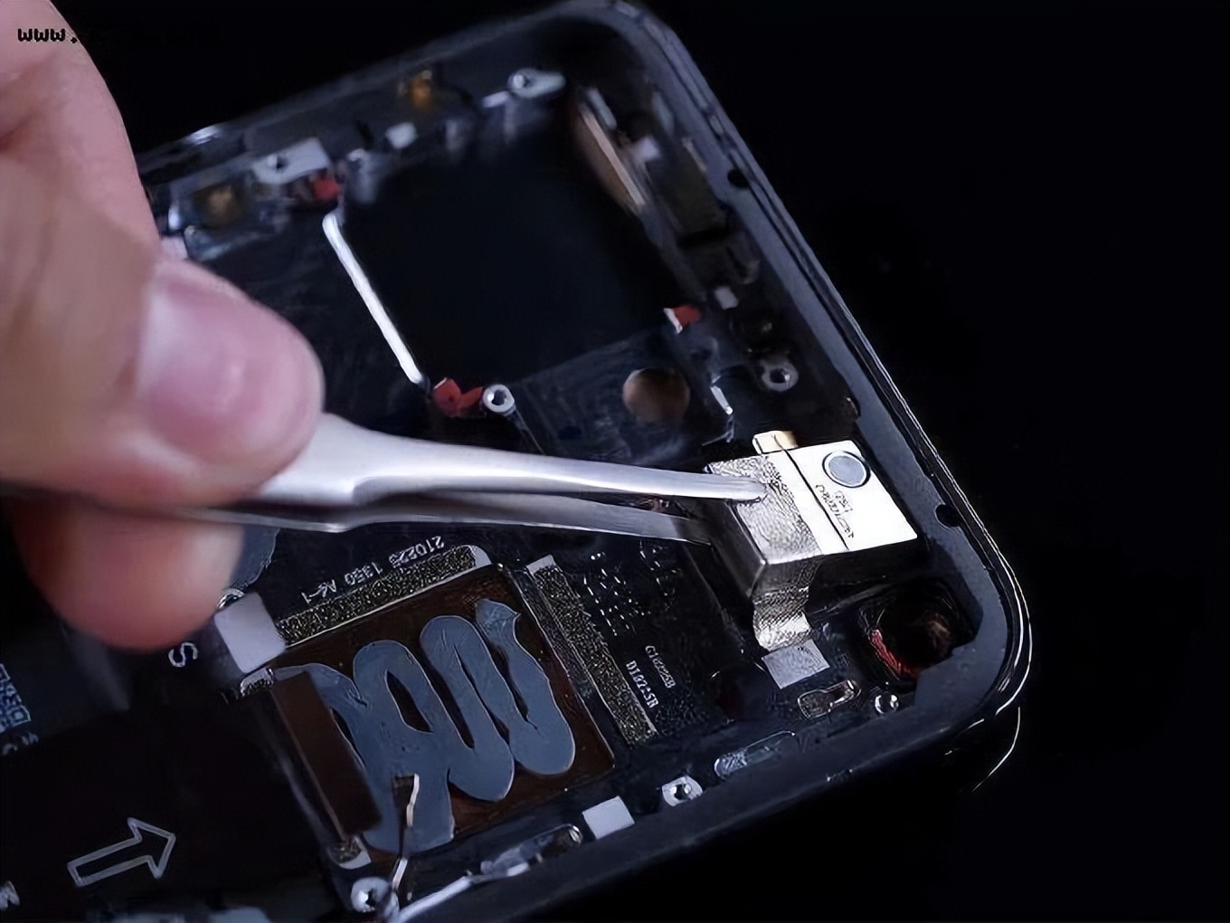 手机什么问题可以免费维修,手机修完马上坏了能免费维修吗