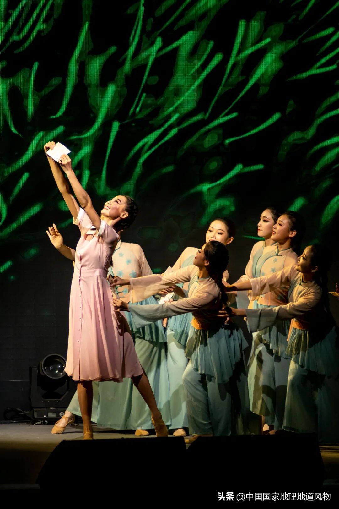 中南财经大学和中南大学法学对比,中南大学哪个系最强