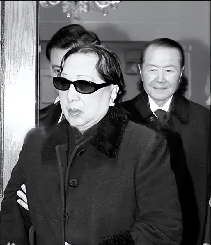 孔祥熙临终住院期间的故事,孔祥熙与宋霭龄晚年