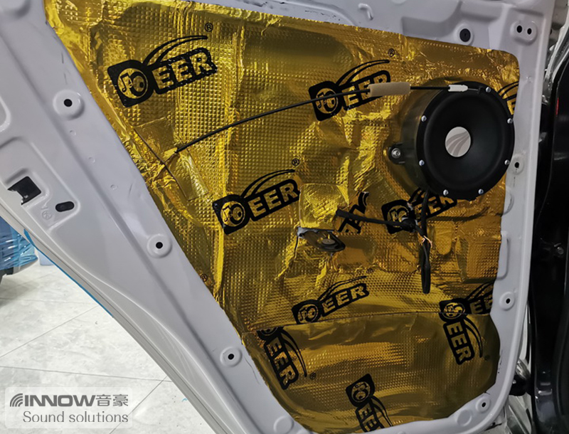 浅吟低唱上海音豪欧拉黑猫汽车音响改装德国彩虹EL-C260E两分频