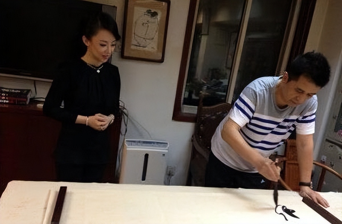 58岁毕福剑离开央视到哪了,离开央视毕福剑现在过得如何