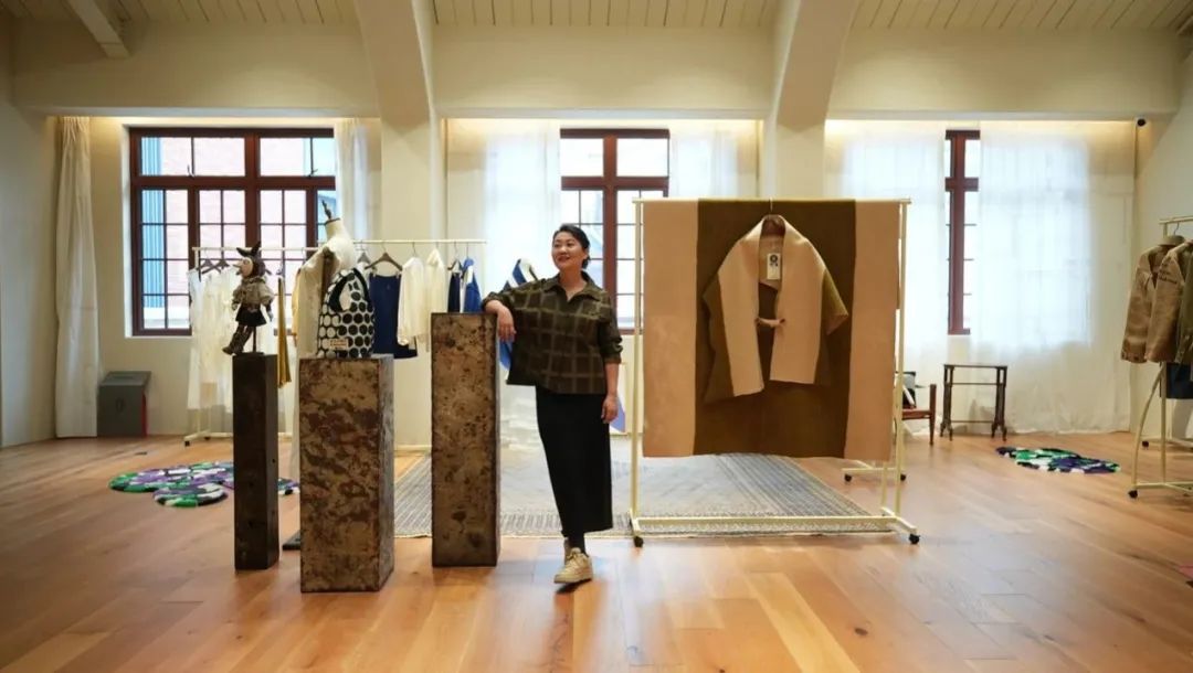 旧衣服真的不要扔这样改造美翻了,旧衣服不要扔这样改造美翻了