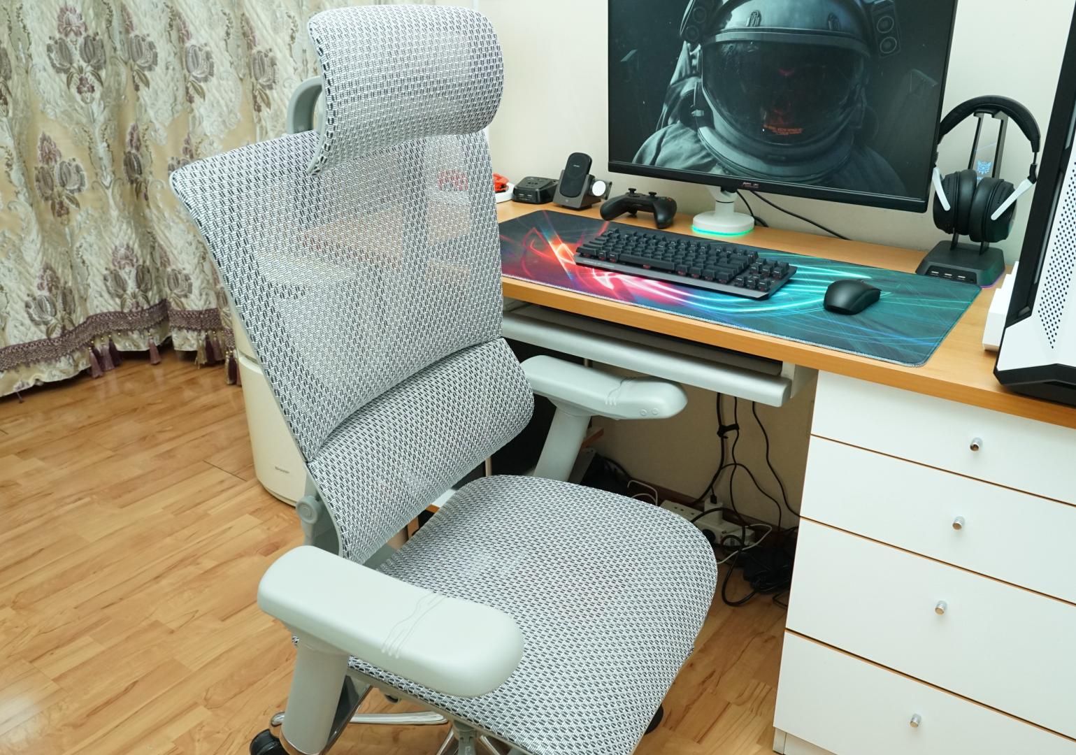 实用至上，久坐腰不累腿不麻的高品质人体工学椅：保友优旗舰W2代