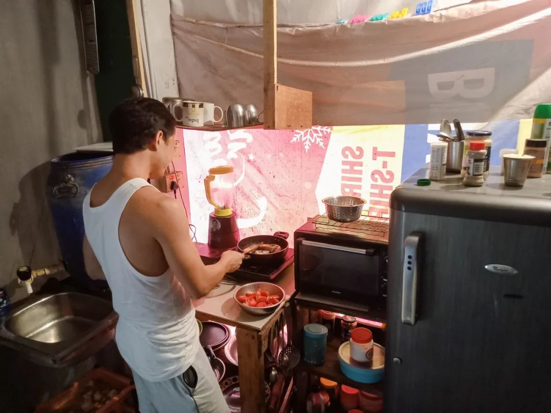 集中营六记,集中营逃亡7年