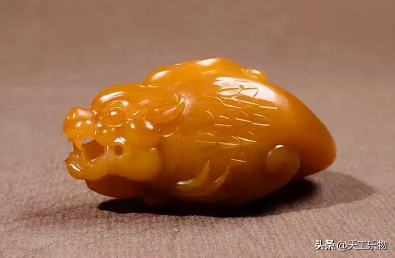 什么样的红皮白肉籽料只卖1000块,红皮籽料和黄沁皮籽料的区别