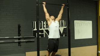 倒三角巨背训练方法,倒三角练背训练计划