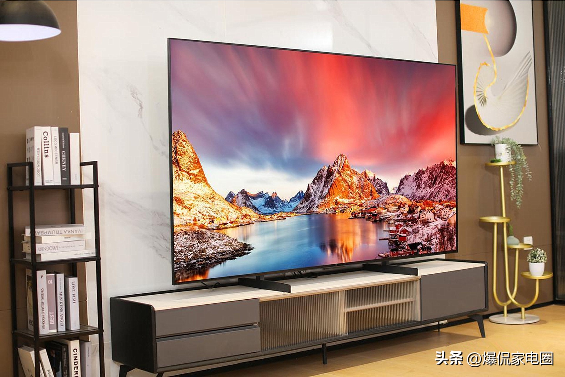 长虹98寸8k电视价格表,长虹和tcl中端电视是多少钱