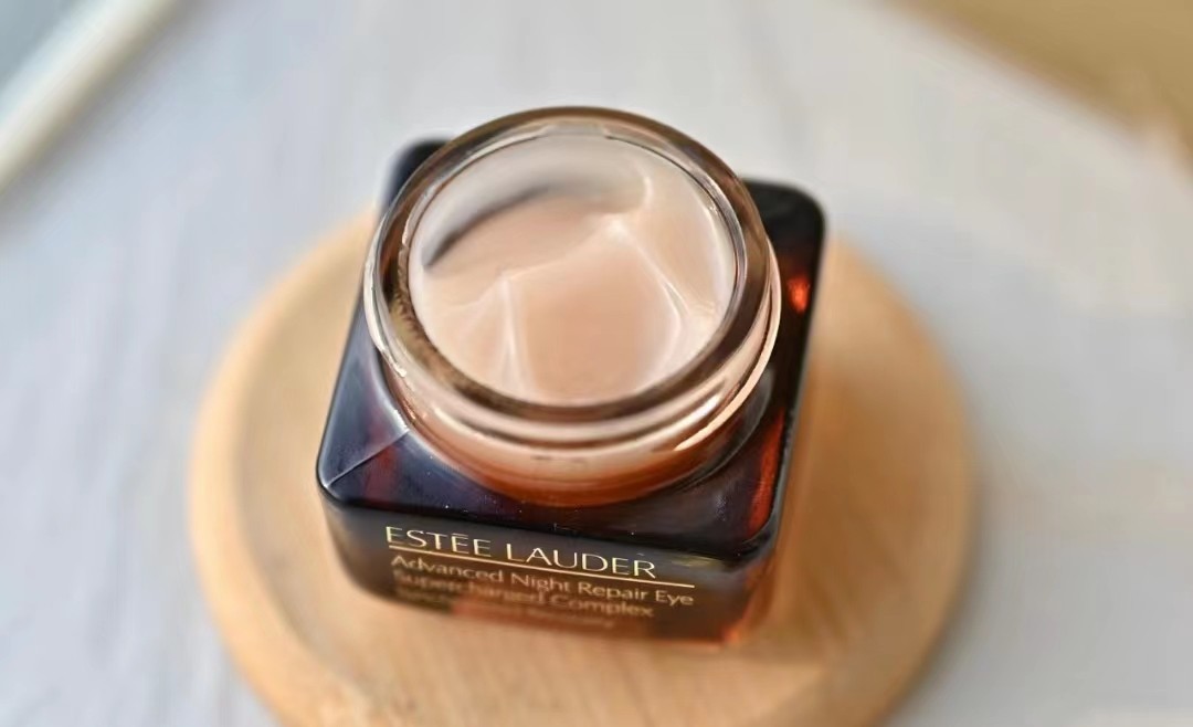 眼霜排名十大公认好用的眼霜测评,如何选择一款适合自己的眼霜