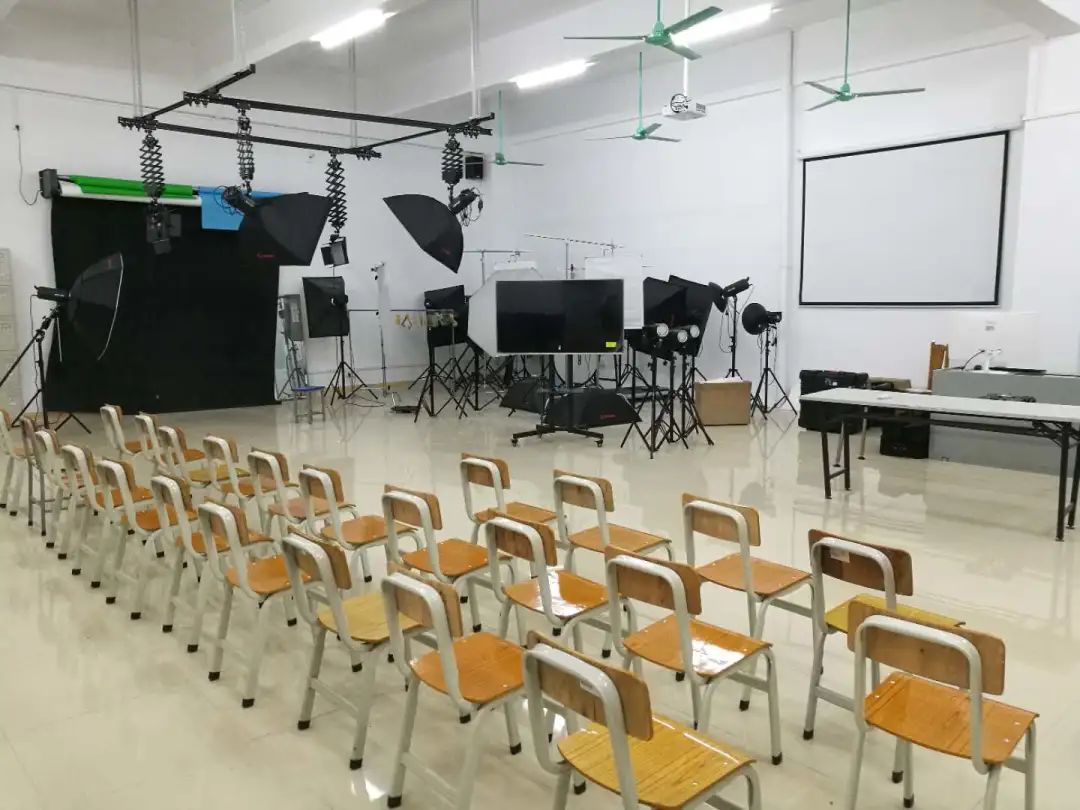 师姐带你飞！解锁这个国家级课程加持的学院有多牛！