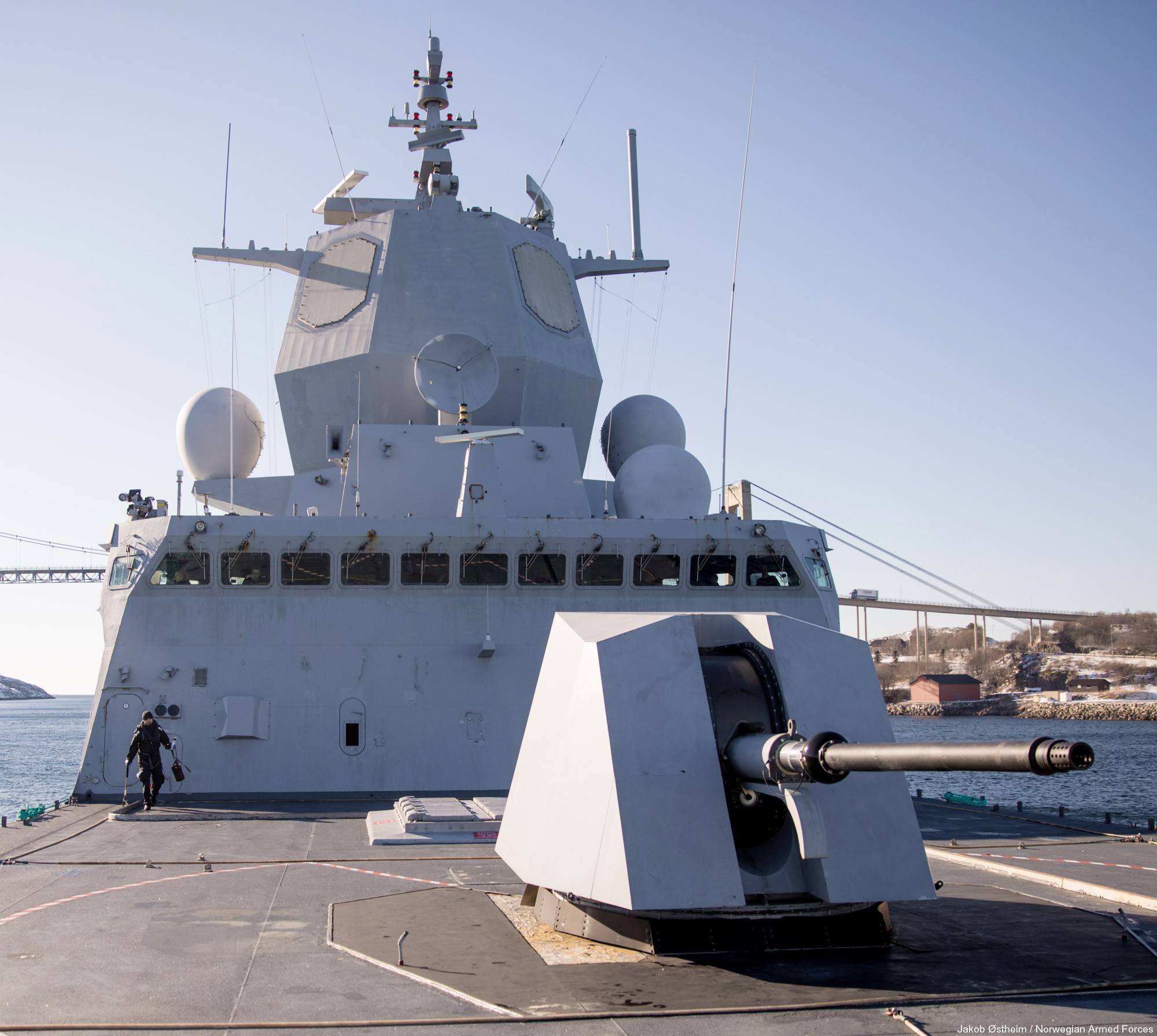 宙斯盾级是护卫舰还是驱逐舰,挪威海军南森级宙斯盾舰