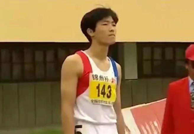 励志人物刘翔故事,刘翔民族英雄