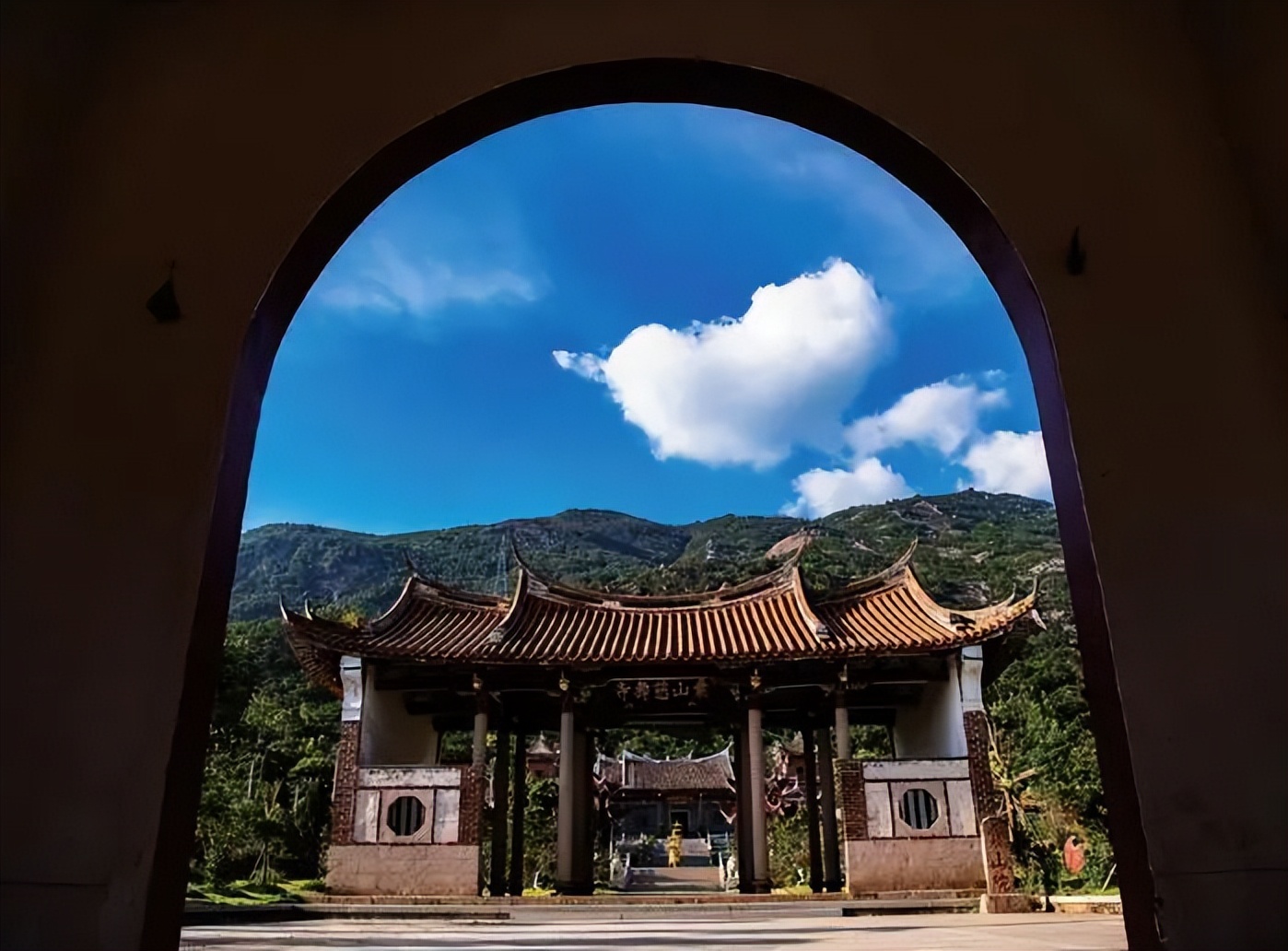 【闽山闽水物华新】周末“趣”玩|古寺有新意,春来寻芳踪,趁着周末到莆田,来一次佛系之旅