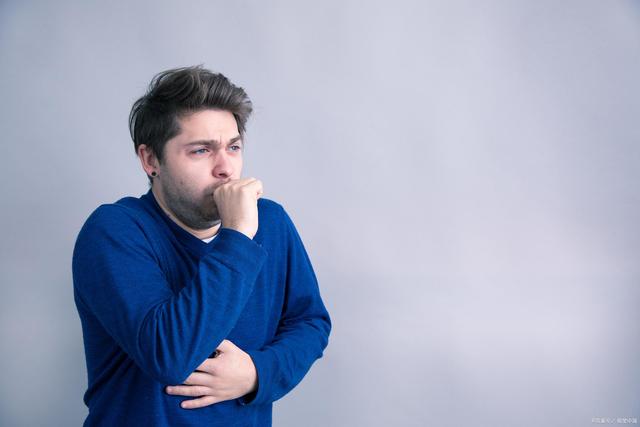 咳嗽变异性哮喘吃什么抗生素,咳嗽变异性哮喘吃止咳药有用吗