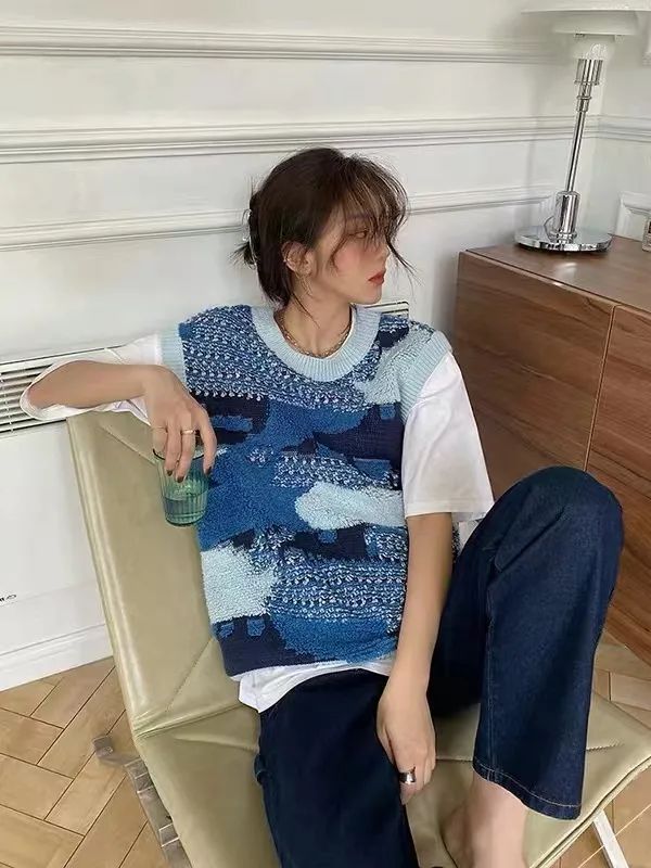 针织马甲棉麻衬衫,针织马甲衬衫下面怎么搭