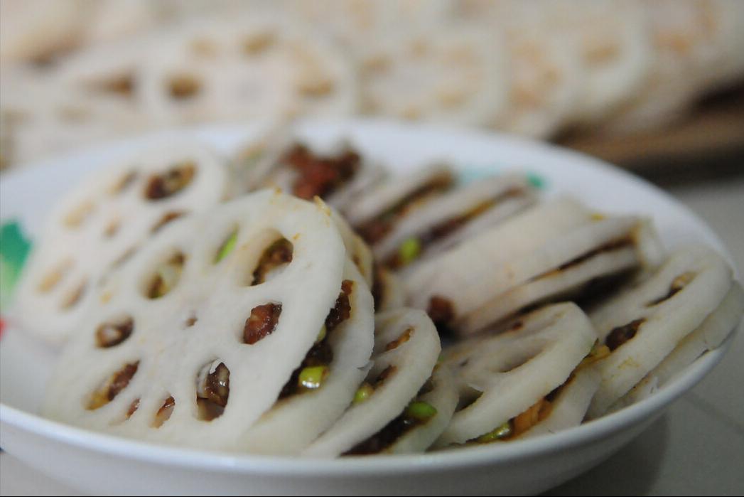 炸藕盒面糊怎么调,炸藕盒的面糊怎么样调