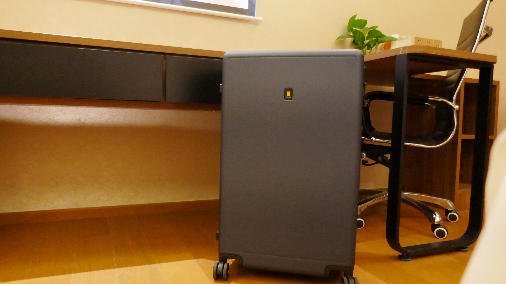 超级能装，简洁又实用的旅行箱——地平线8号大旅行家测评