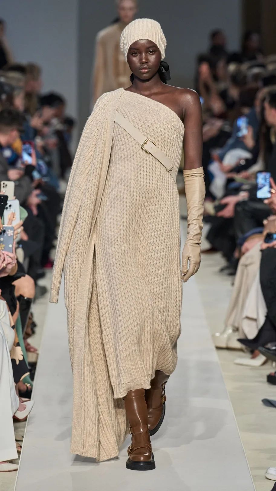 2023-2024秋冬流行趋势款式,2023秋冬流行趋势款式颜色