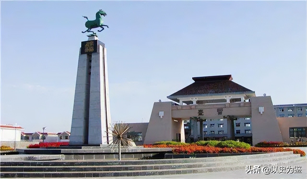 金张掖银武威是谁题的词,金张掖银武威后面是啥