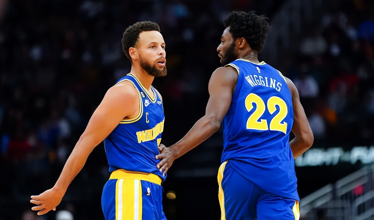 库里4年2亿续约,勇士队今年能拿冠军库里现况如何