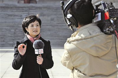 张泉灵辞职央视后，转行做投资人，投资“二混子”147万赚了1.2亿