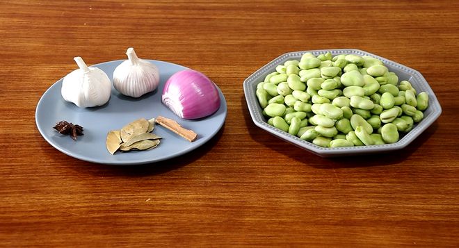 家有一老如有一宝各种投喂,老人一日三餐营养搭配