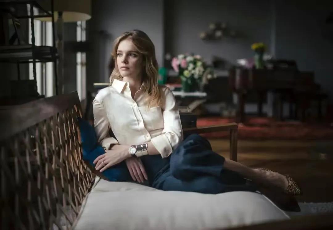 玛丽苏照进现实LV太子妃水果娜通过DNA找到失散多年的亲妹