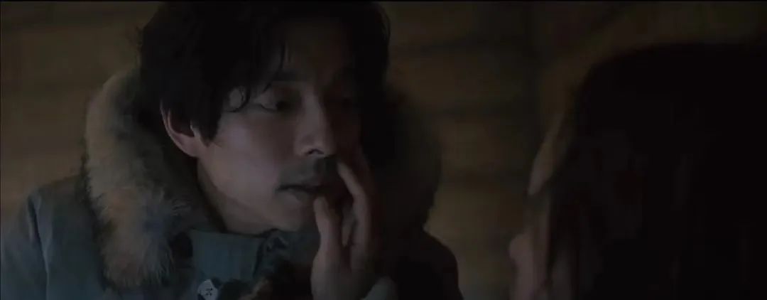 周五的傍晚，最适合观赏情色片。