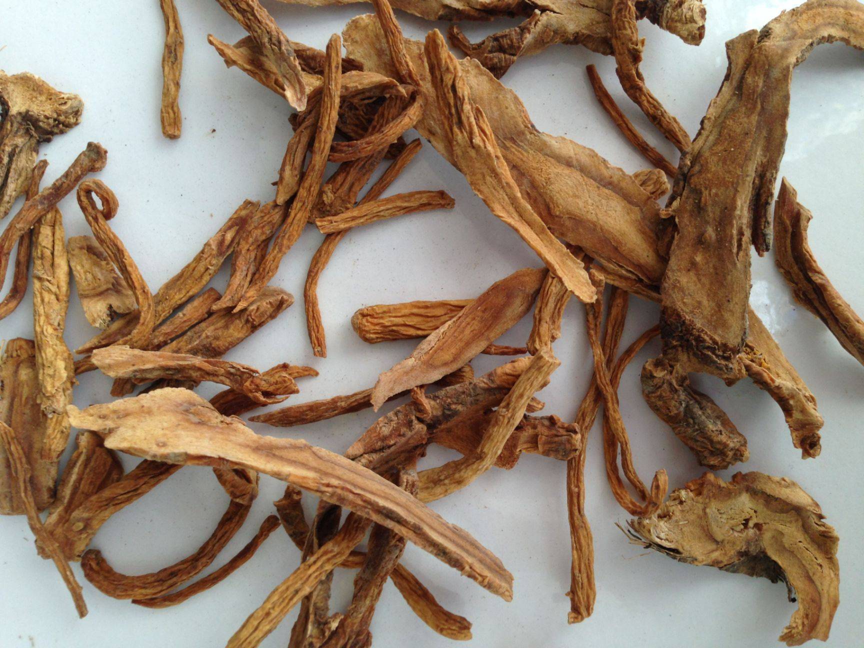 治疗痔疮手术后潮湿瘙痒用的药膏,混合痔术后止痒药膏