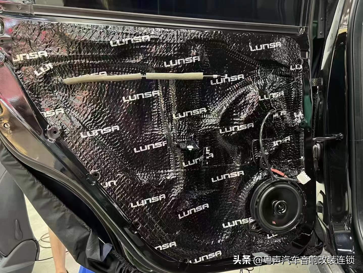 荣威rx5plus音响均衡器怎么调,荣威rx52019款音响调节